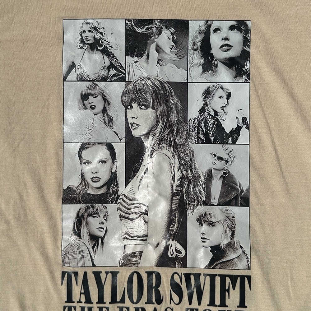 Taylor Swift The Eras Tour Medium Cream Beige T-shirt Official Merch -Medium